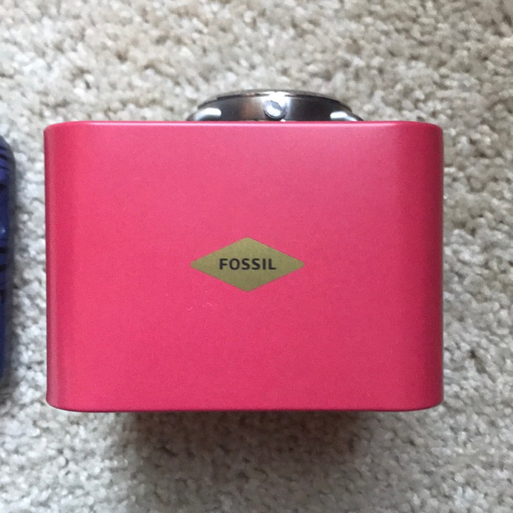 Watch - Picture 2 of 3
